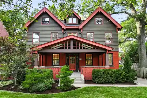 Stunning Residence on Picturesque Sheet