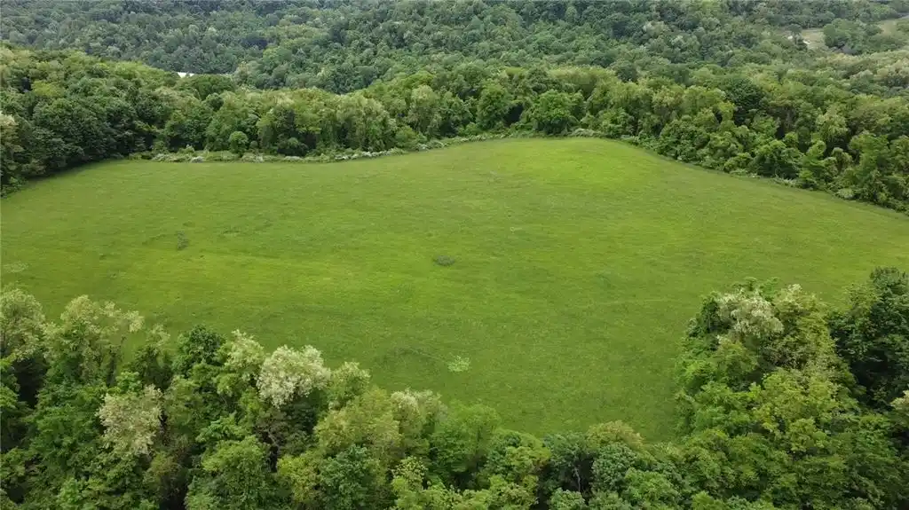 One Very Private Stately Homesite
