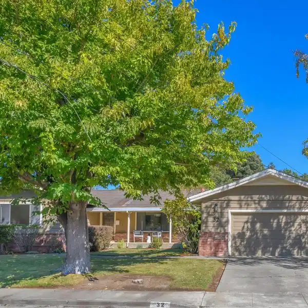 SPACIOUS RECENTLY UPDATED HOME IN DESIRABLE GLENWOOD