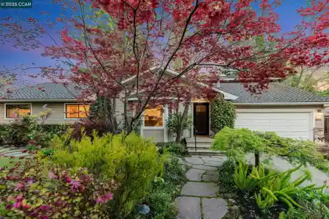 Luxury Home and Guest House in the Reliez Valley