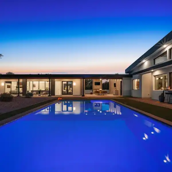 RARE MID-CENTURY-INSPIRED ESTATE