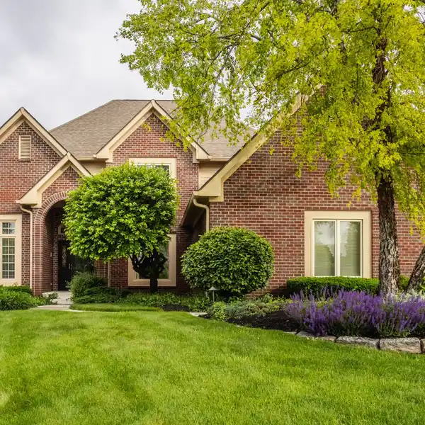 BEAUTIFUL HOME IN BAYHILL