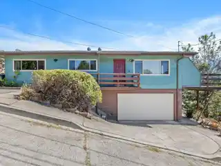Charming Bankers Hill Bungalow