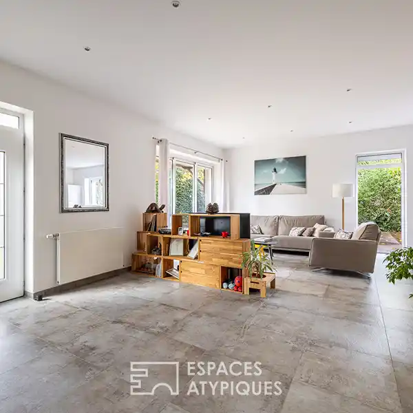 RENOVATED PERIOD HOME WITH PRIVATE GARDEN OASIS