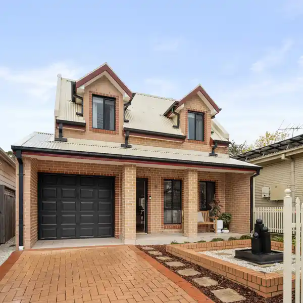 IMMACULATE HOME ON A PEACEFUL STREET