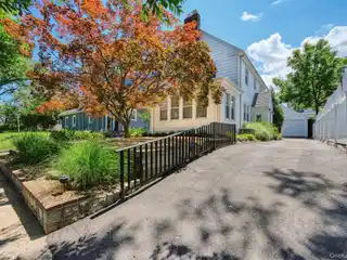 Beautiful Fully Updated Colonial