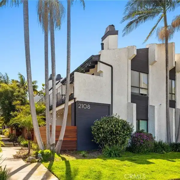 EXTENSIVELY REMODELED BEACH HOME