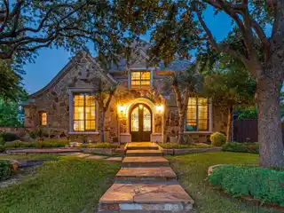 Stunning Estate on over Half an Acre