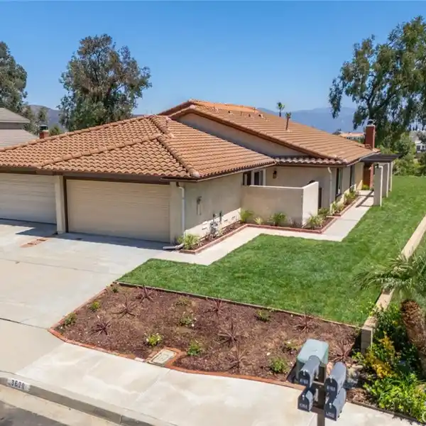 BEAUTIFULLY UPDATED HOME WITH AN INVITING PLAN