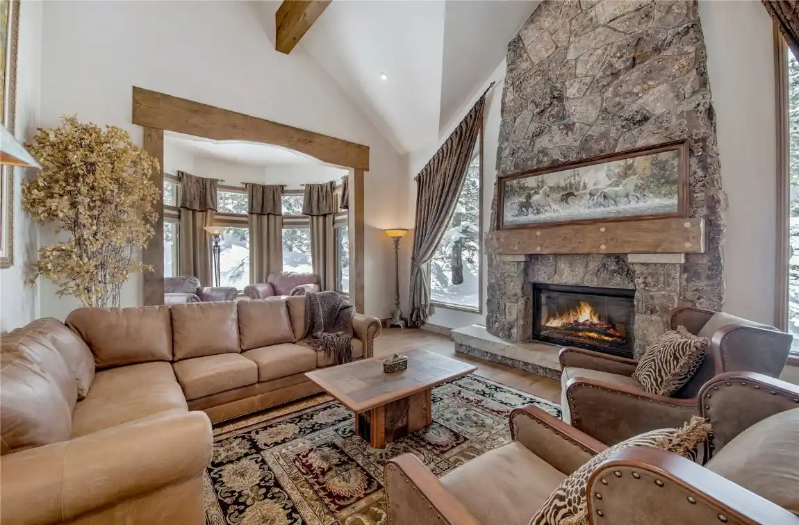 Stunning Ski-in/ski-out Property