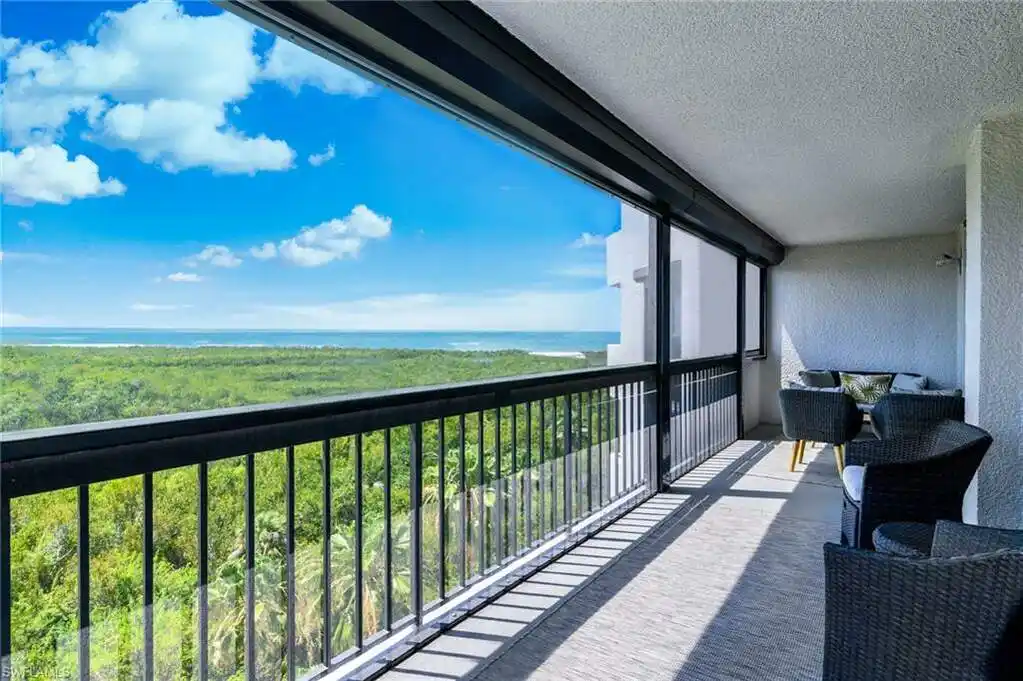 Lovely Residence with Spectacular Gulf Views