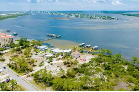 Waterfront Paradise on River Road Awaits