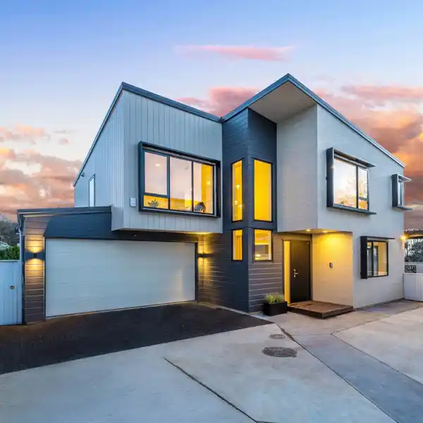 ELEGANT NEW BUILD WITH AN EXCEPTIONAL LAYOUT