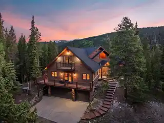 Exceptional Red Mountain Estate