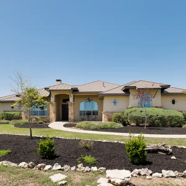 HILL COUNTRY TRANSITIONAL HOME IN CORDILLERA RANCH
