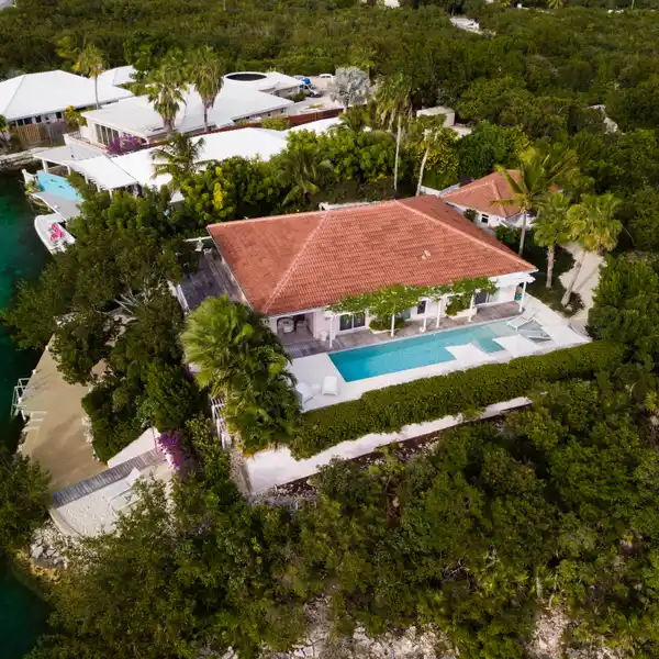 EMERALD WATERS VILLA
