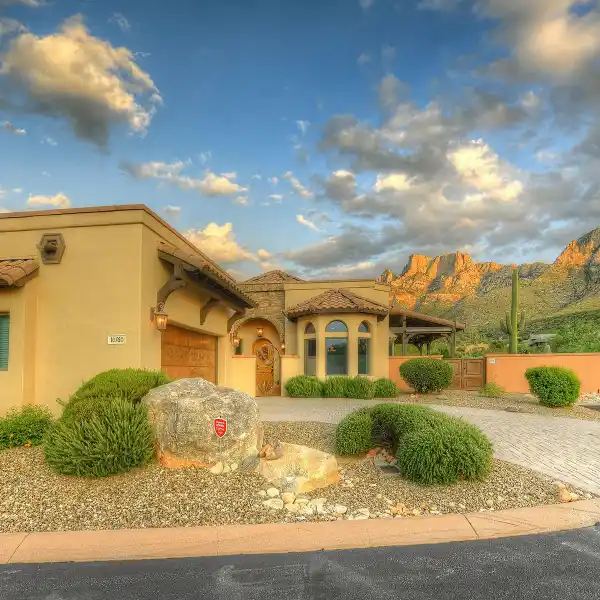 ULTIMATE LUXURY LIVING AT THE END OF A CUL-DE-SAC