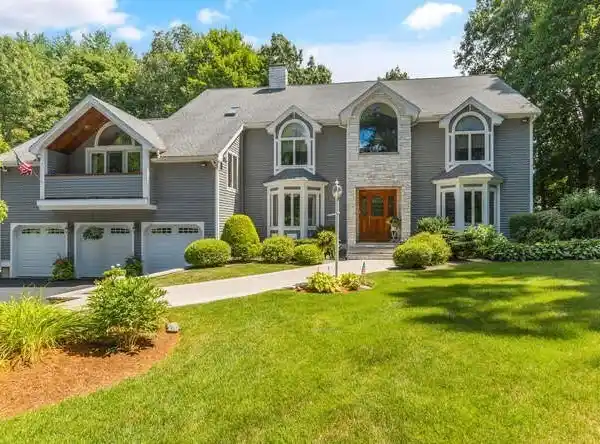 LUXURY CUSTOM BUILT ONE-OWNER HOME