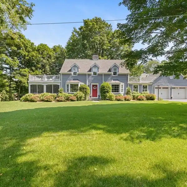 CHARMING COLONIAL HOME ON A QUIET CUL-DE-SAC