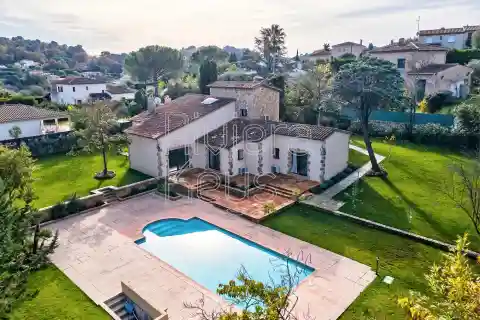 Charming Villa in a Peaceful Area