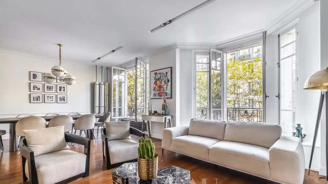 Tastefully Renovated Apartment