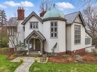 Amazing 10-Acre Estate