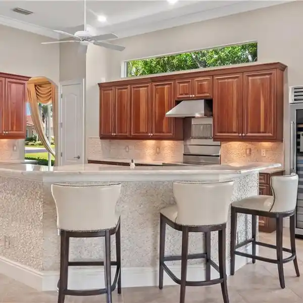 BEAUTIFULLY UPDATED HOME IN VASARI COUNTRY CLUB