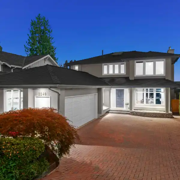 OUTSTANDING FAMILY HOME