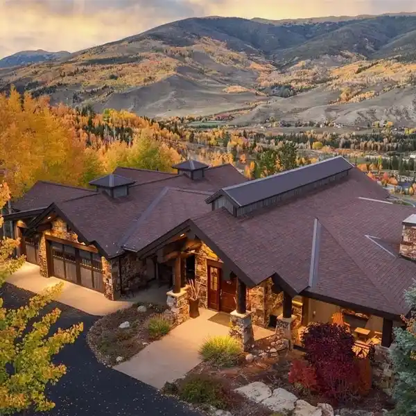 THOUGHTFULLY DESIGNED HOME IN PRESTIGIOUS THREE PEAKS