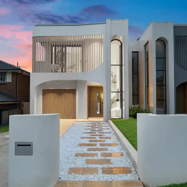 STRIKING BRAND NEW RESIDENCE