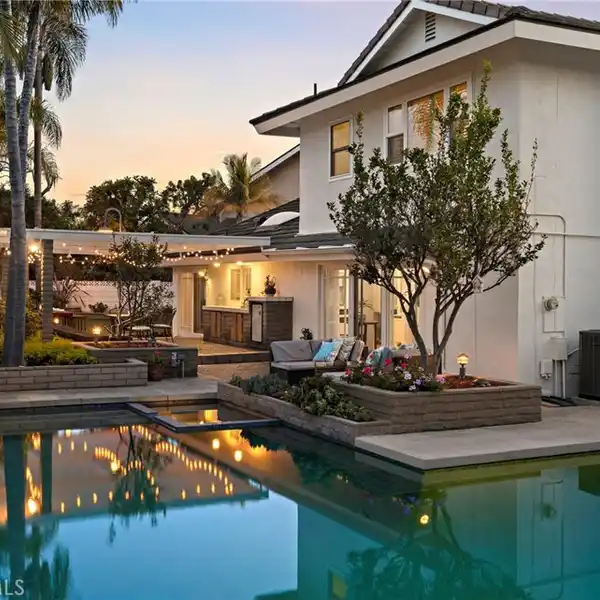 BEAUTIFULLY UPDATED MEREDITH GARDENS HOME