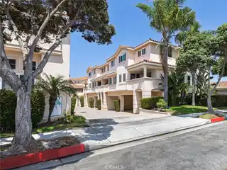 Dreamy Designer Residence in South Torrance