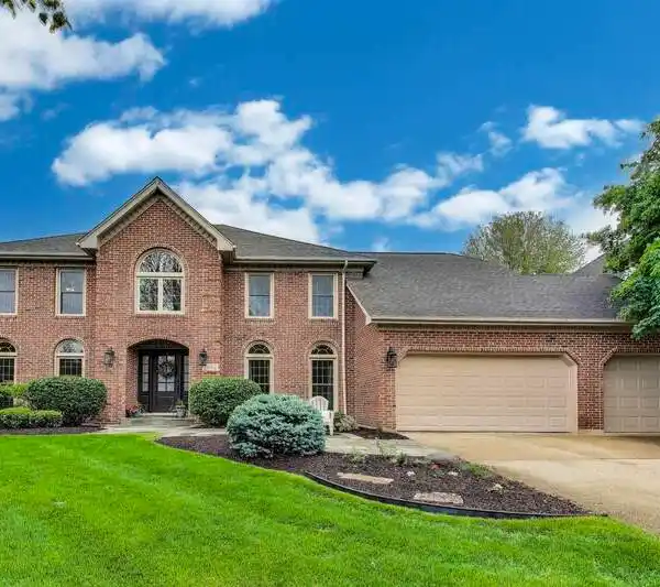 SPACIOUS FLOORPLAN IDEAL FOR ENTERTAINING