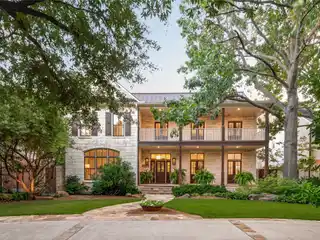 Exceptional Traditional Showplace