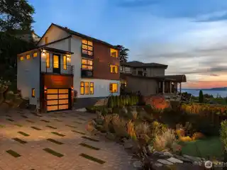 Modern Luxury Blends with Architectural Elegance