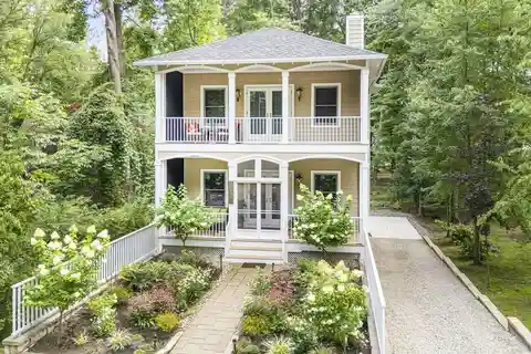 Architectural Coastal Cottage