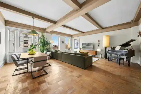 Sprawling Classic 7