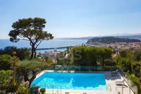 Magnificent Apartment with Panoramic Sea View