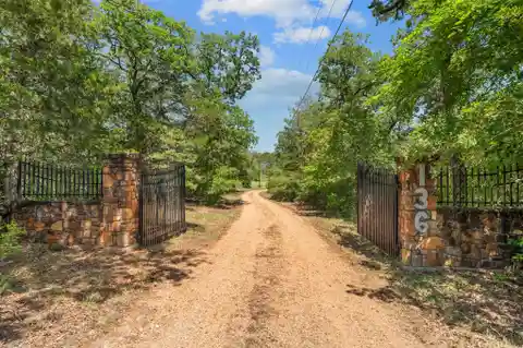 Secluded 23.45-Acre Retreat