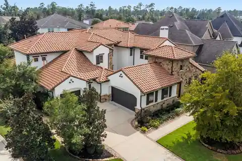 Meticulously Maintained Estate in Creekside Park