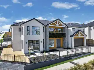 Exquisite Brand New Corner Site Home