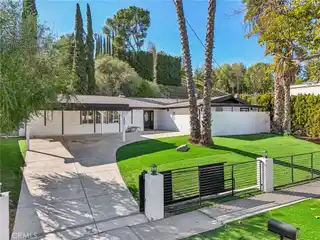 Beautifully Remodeled Woodland Hills Stunner
