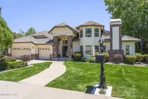 Incredible Custom Home in Manzanita Estates