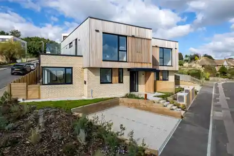 Quiet Coastal Living with Ocean Views