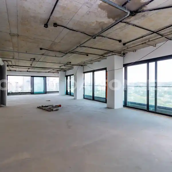 NEW APARTMENT IN UNBEATABLE LOCATION