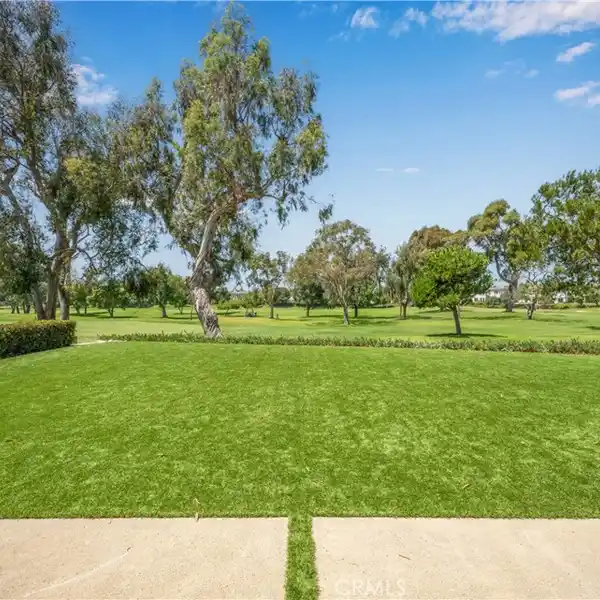 RESORT-LIKE GATED GOLF COURSE HOME