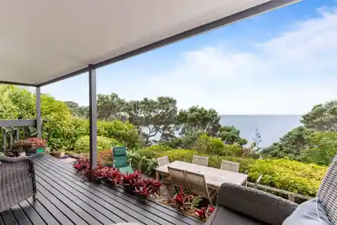 Stunning Sea-Side Haven