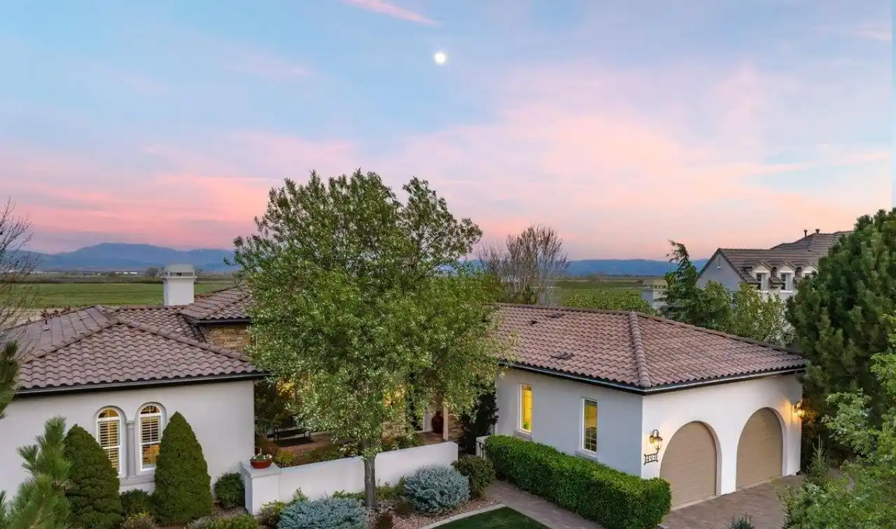 Meticulously Maintained Single-level Home