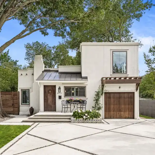 BEAUTIFULLY UPDATED SPANISH-STYLE HOME IN BRIARWOOD