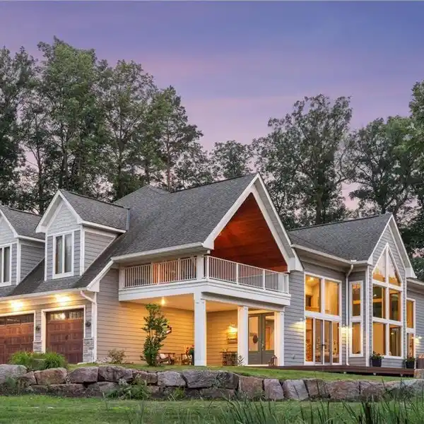 LAKE LIVING AT ITS ABSOLUTE FINEST
